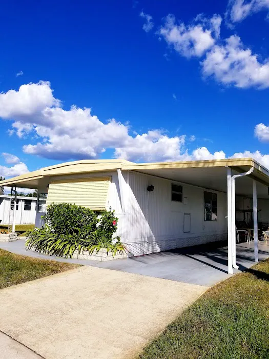 Senate Manor Estates Picture 10