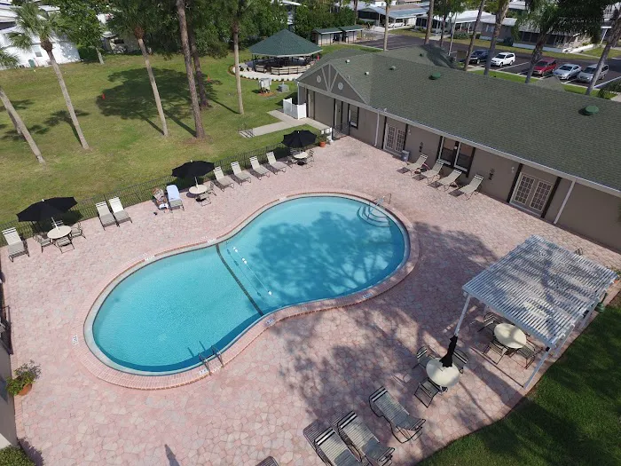 Pickwick Village Picture 2