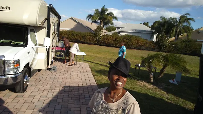 Elite Resorts at Citrus Valley Picture 10