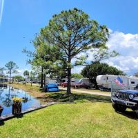 Lathrom's Landing RV Park South - former Crystal Lake RV Park ico