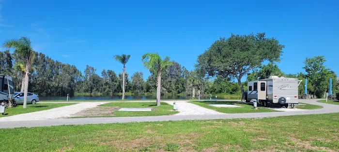 Lathrom's Landing RV Park South - former Crystal Lake RV Park Picture 3