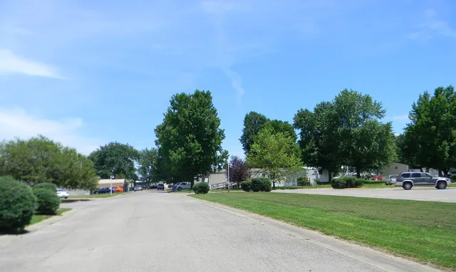 Oak Grove Village Manufactured Home Community Picture 6