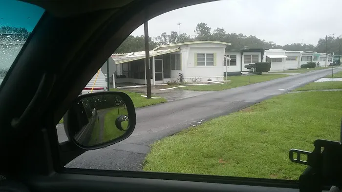 Wood Dale Mobile Home Park Picture 3