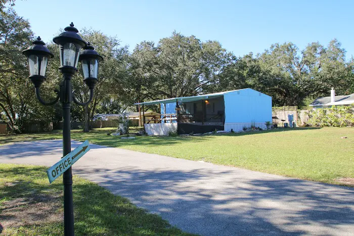 THE OAKS AT ZEPHYRHILLS Picture 7