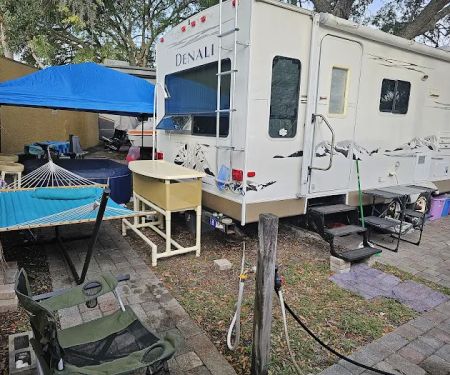 Paradise Lakes RV Park