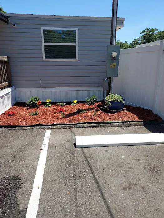 Sunrise Mobile Home Park Picture 3