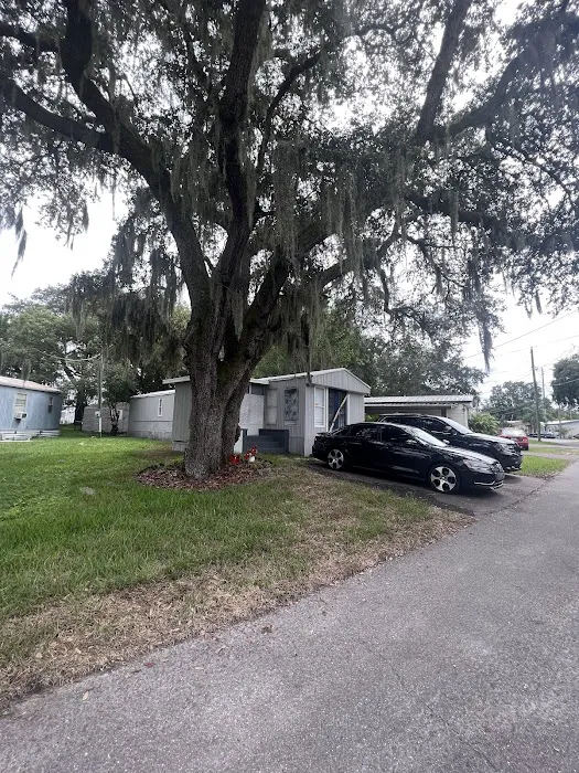 Sunrise Mobile Home Park Picture 8