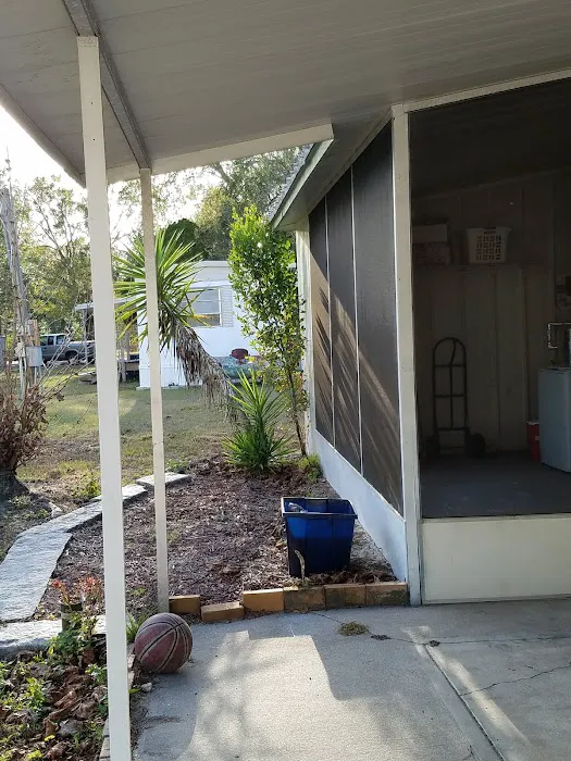 Crenshaw Mobile Home Park Picture 10