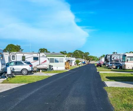 Holiday Village RV Park | Titusville, FL