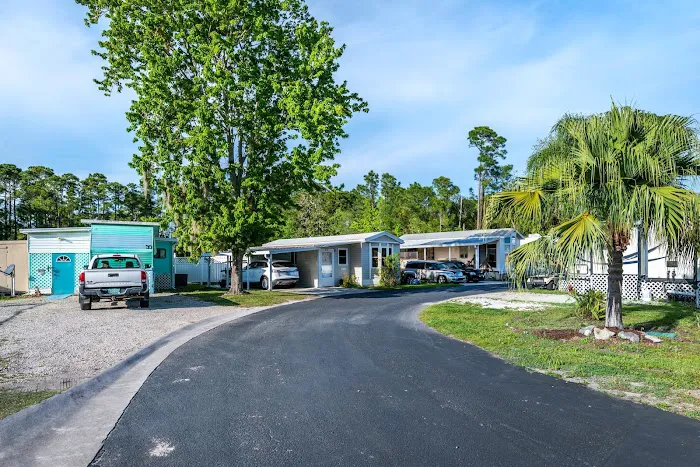 Holiday Village RV Park | Titusville, FL Picture 10
