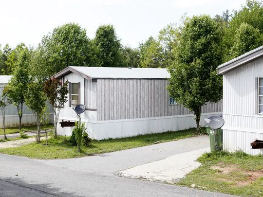Rolling Meadows Mobile Home Community Picture 3