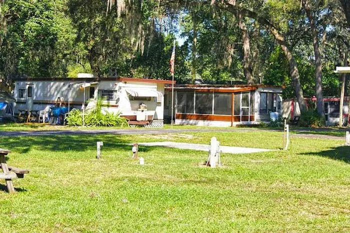 Andy's Travel Trailer Park Picture 3
