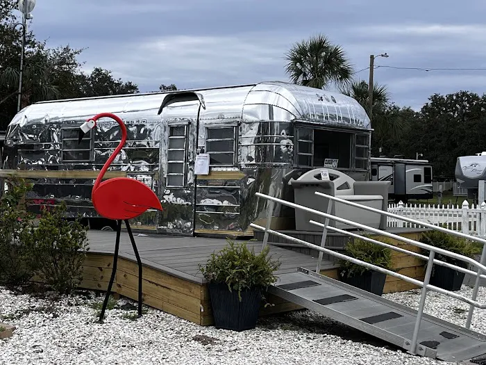 LITTLE FLAMINGO RV Picture 4