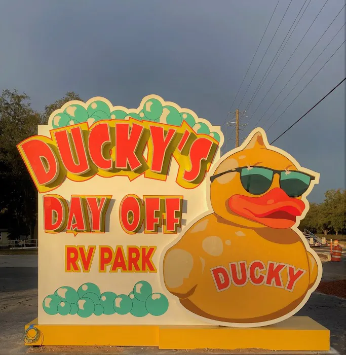 Ducky's Day Off RV Park Picture 1