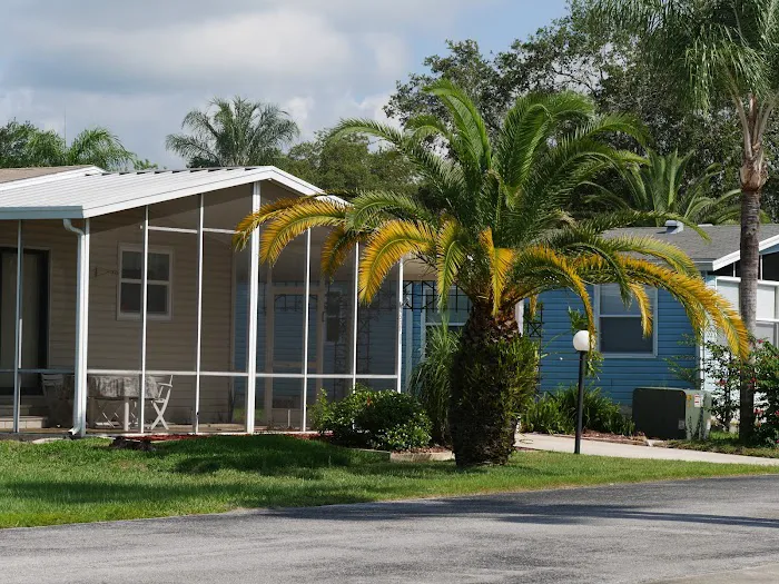 Crystal Lake - Zephyrhills Picture 3