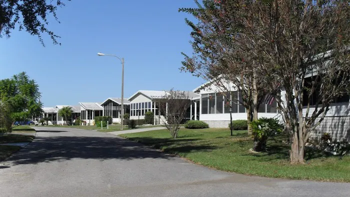 Crystal Lake - Zephyrhills Picture 8