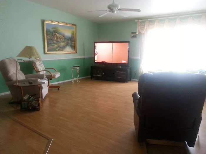 Sunnyside Mobile Home Park Picture 2