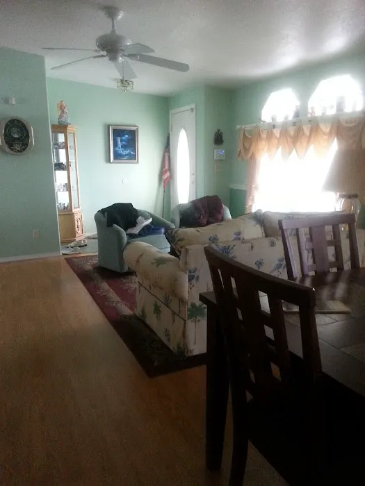 Sunnyside Mobile Home Park Picture 7
