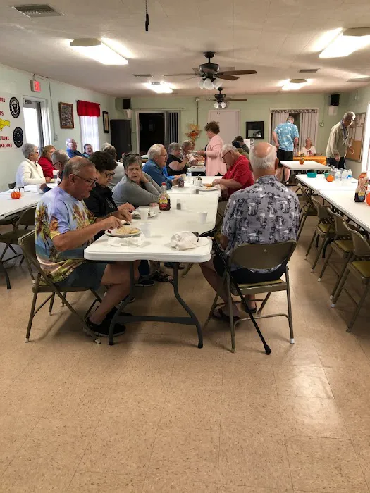 Tropical Mobile Home Park Picture 3