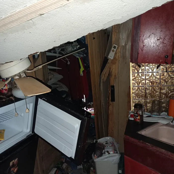 Halliday Village Mobile Home Picture 9