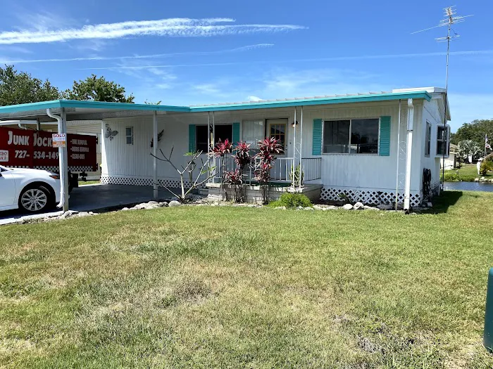 Harborview Mobile Manor Picture 2
