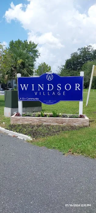 Windsor Village Picture 4