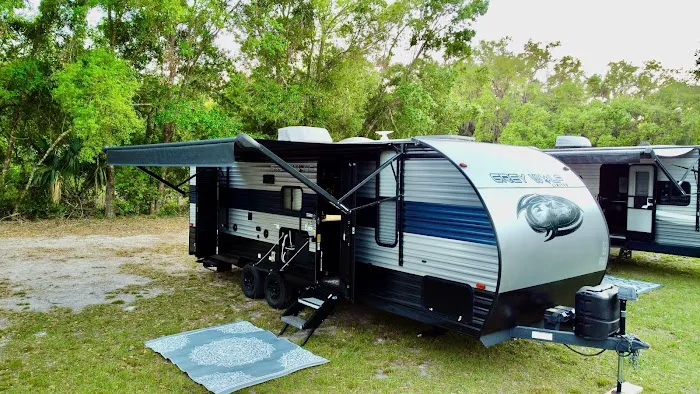 RV'S Adventure Fl Picture 9