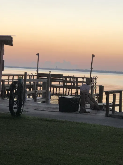 Oak Point Mobile Park Picture 9