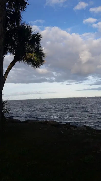 Oak Point Mobile Park Picture 10