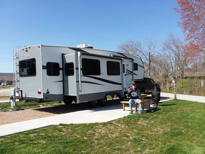 UcamP Express RV Park Picture 10