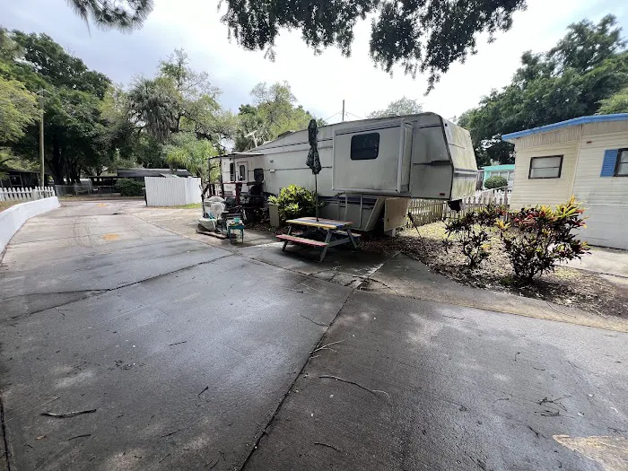 Jay May Mobile Home Park Picture 4