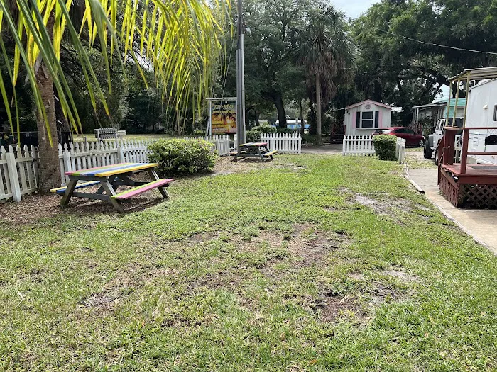 Jay May Mobile Home Park Picture 3