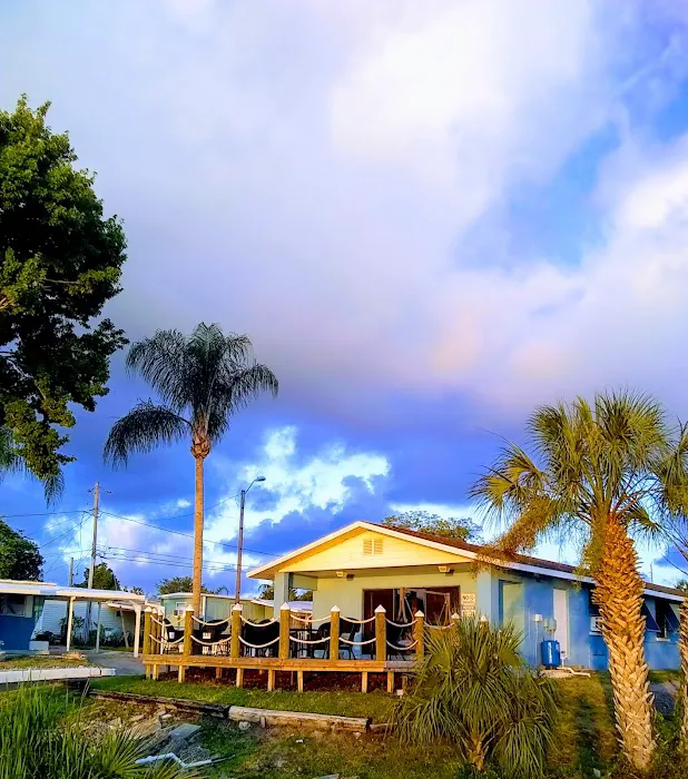 Tarponaire Mobile Home Park Picture 10