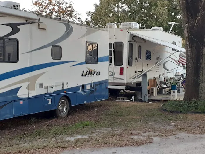 Tampa RV Park Camp Nebraska Picture 4