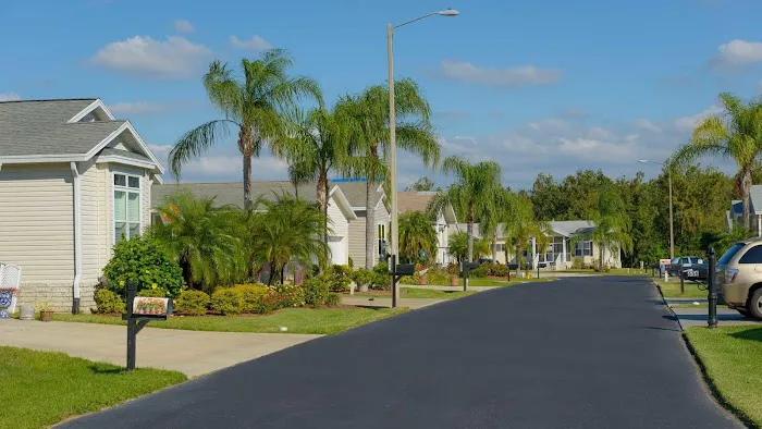 Royal Palm Village Picture 7
