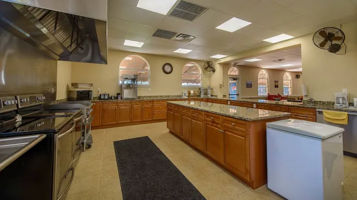 Royal Palm Village Picture 8