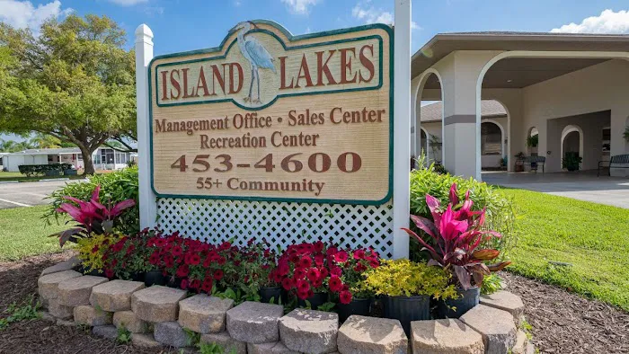 Island Lakes Picture 3