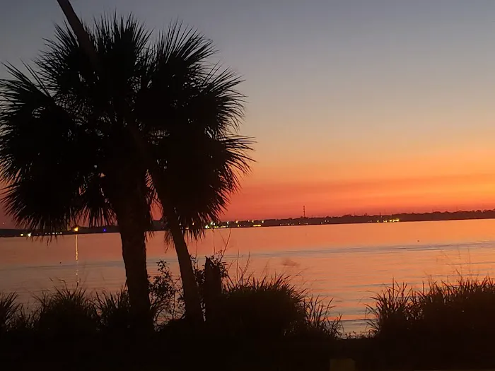 Tropical Trail Village Picture 1