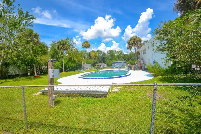 Cypress Strand Mobile Home Park Picture 5