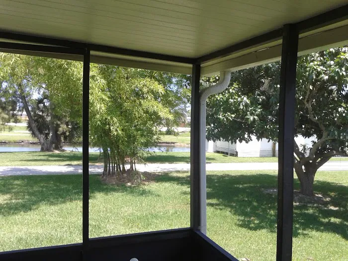 Town & Country Mobile Home Park Picture 5