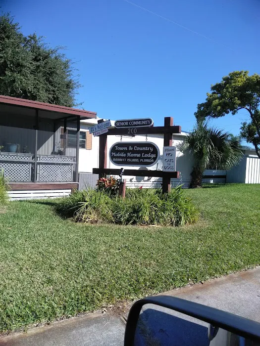 Town & Country Mobile Home Park Picture 1
