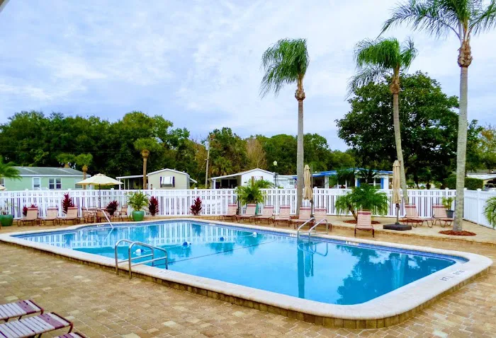 Maplewood Village Mobile Home Community Picture 9