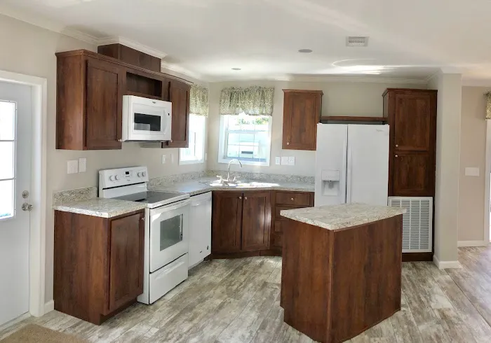 Maplewood Village Mobile Home Community Picture 10