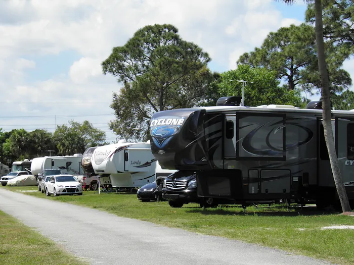JOY RV Park Picture 10