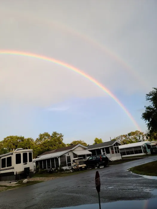Sherwood Forest RV Resort Picture 9