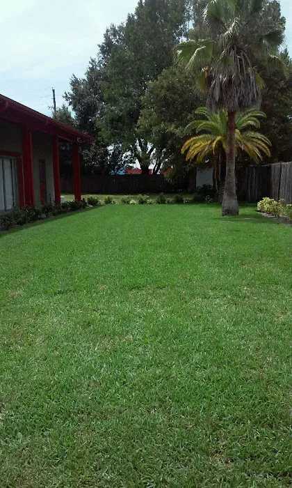 Frontier Village Mobile Home Park Picture 3