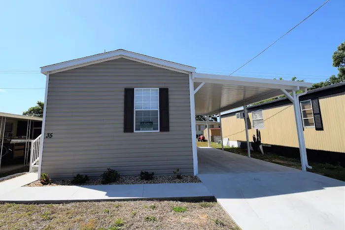 Leisure Homes Mobile Home Park Picture 1