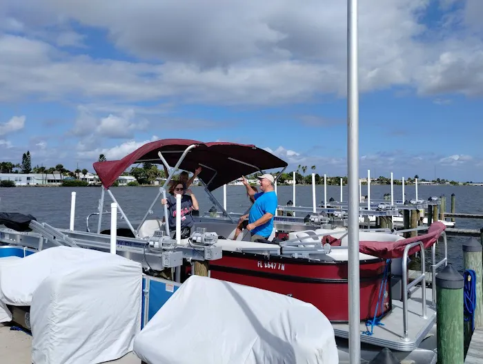 River Palms 55+ Waterfront Mobile Home Community Picture 8