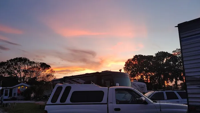 Space Coast RV Resort Picture 9
