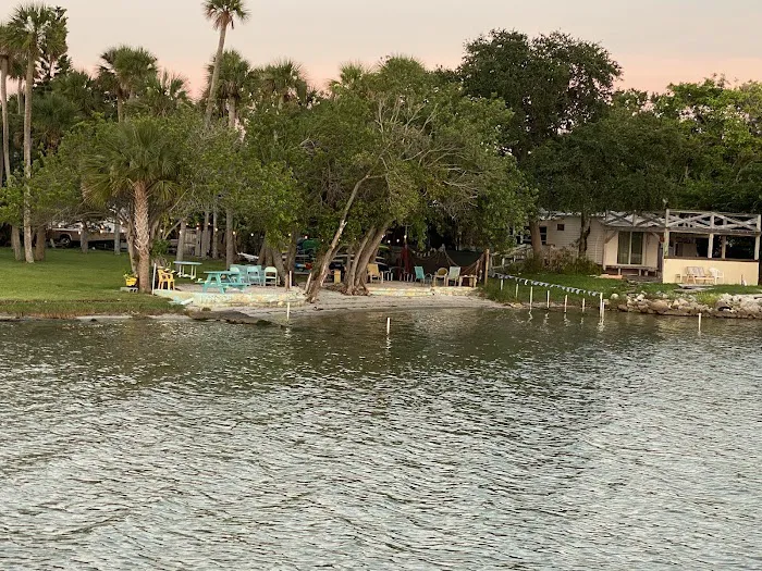 Carver's Cove RV Resort Picture 6